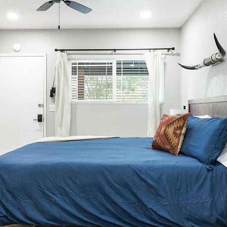 ת'רי ריברס The Rae | Sequoia Motel Rm 5 מראה חיצוני תמונה